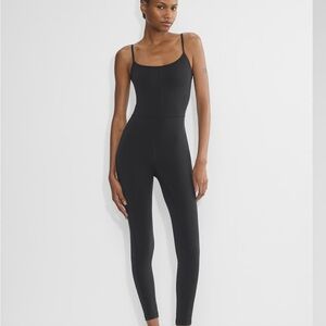 Aritzia LIFE Athleisure Onesie Wilfred Free Divinity Jumpsuit
Size XS‎